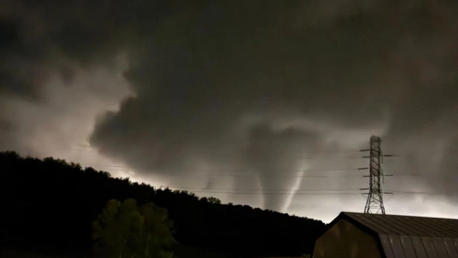 Tornado 14 people Kentucky
