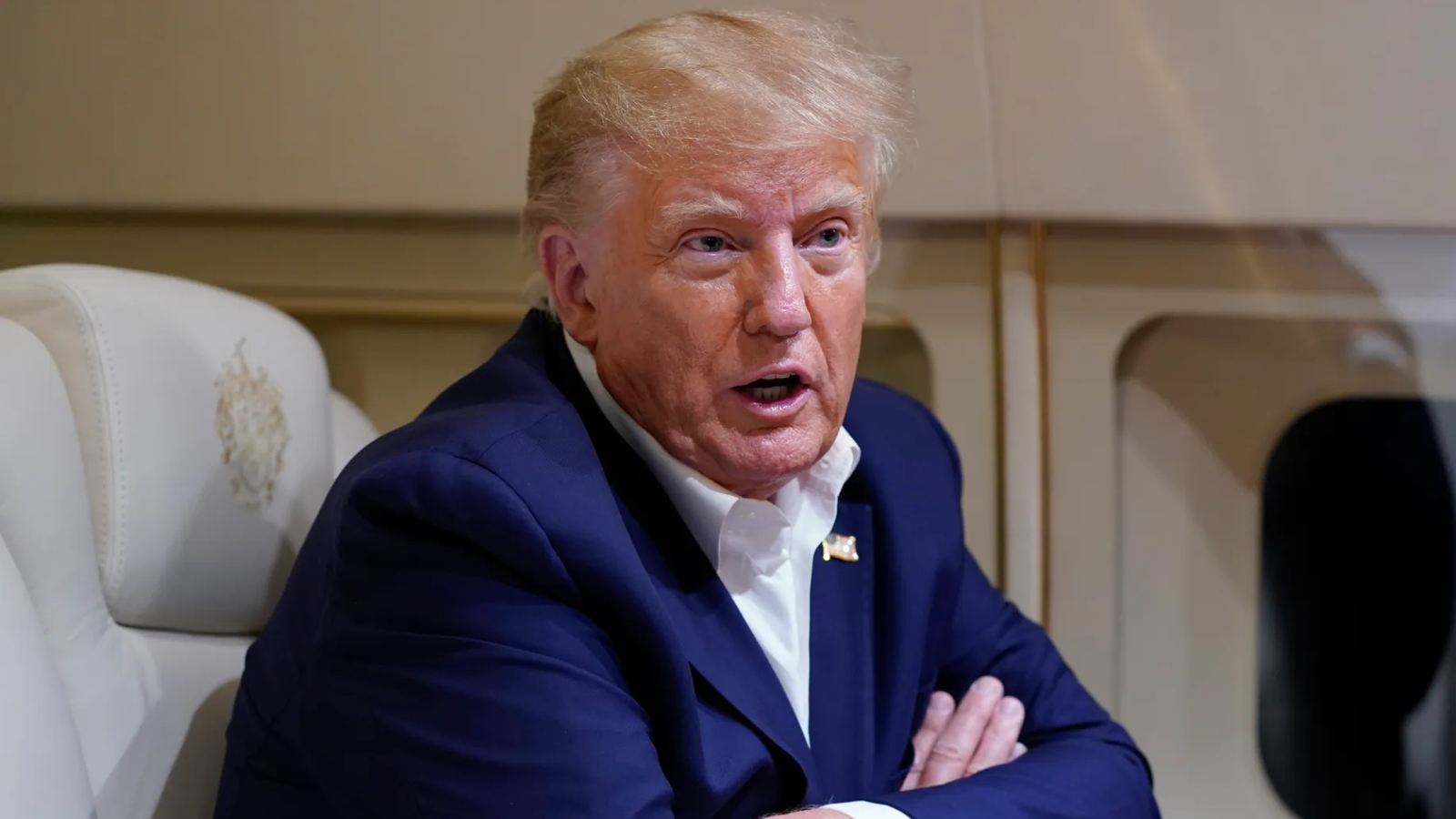 Trump illegal immigrants $1000