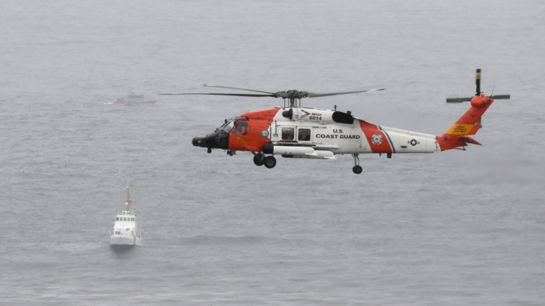 Small plane crashes San Diego