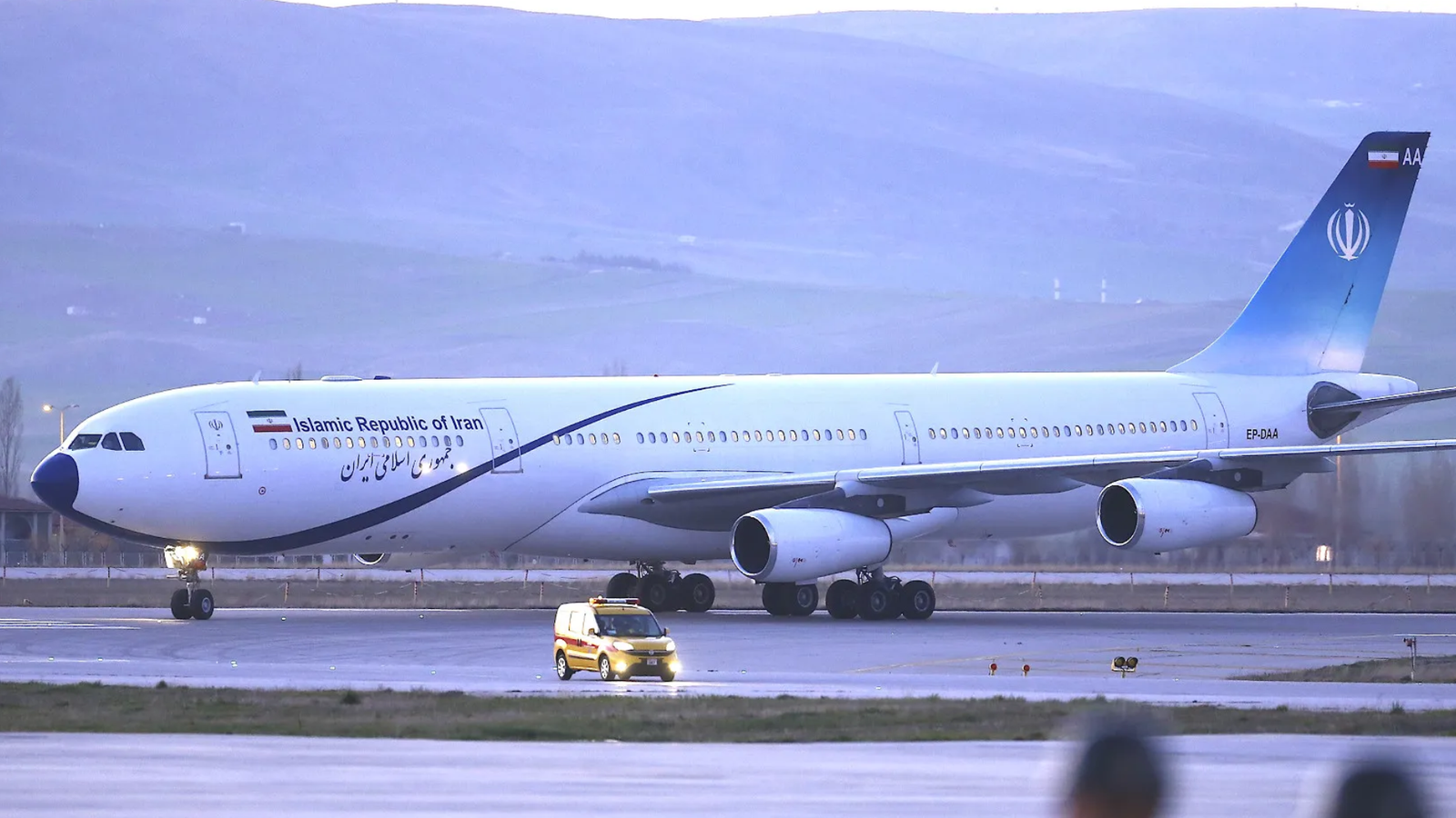 Iranian government plane in Oman