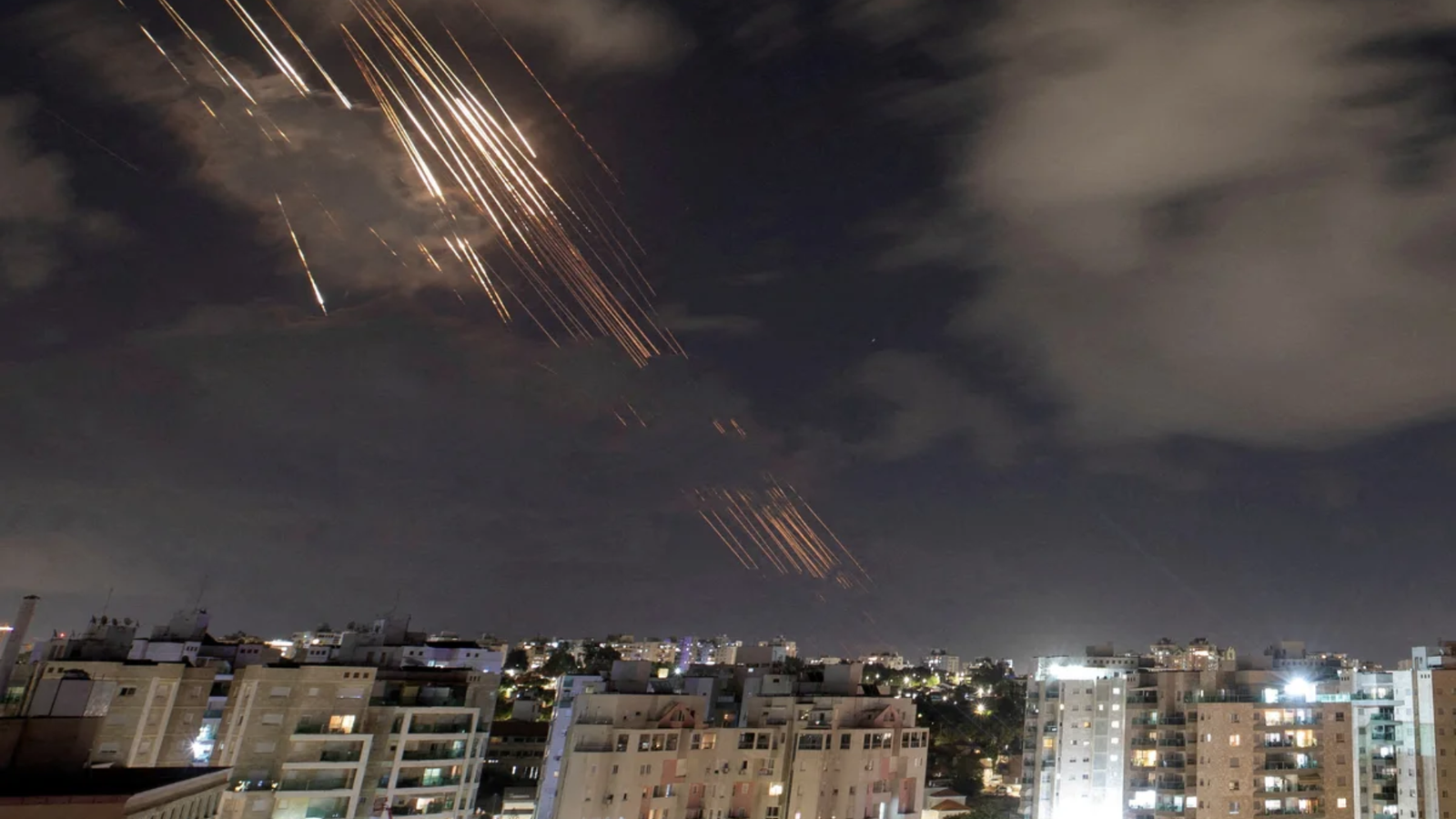 Iran strikes Israel missiles