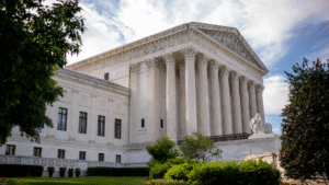 Supreme Court allows Trump to fire FTC commissioner